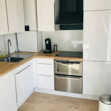 شقة Bel Bien Place Terrasse Jardin Et Parking ليل