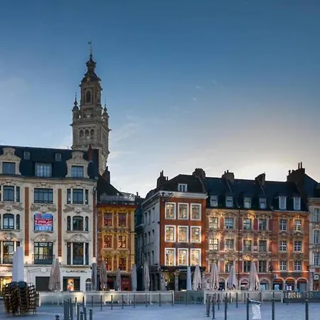 Bel Bien Place Terrasse Jardin Et Parking شقة